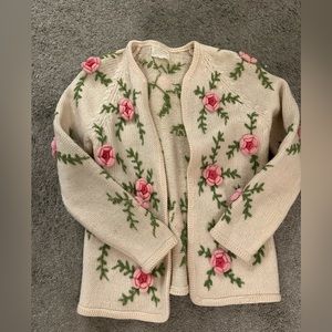 Love Shack Fancy style Vintage flower sweater- excellent condition